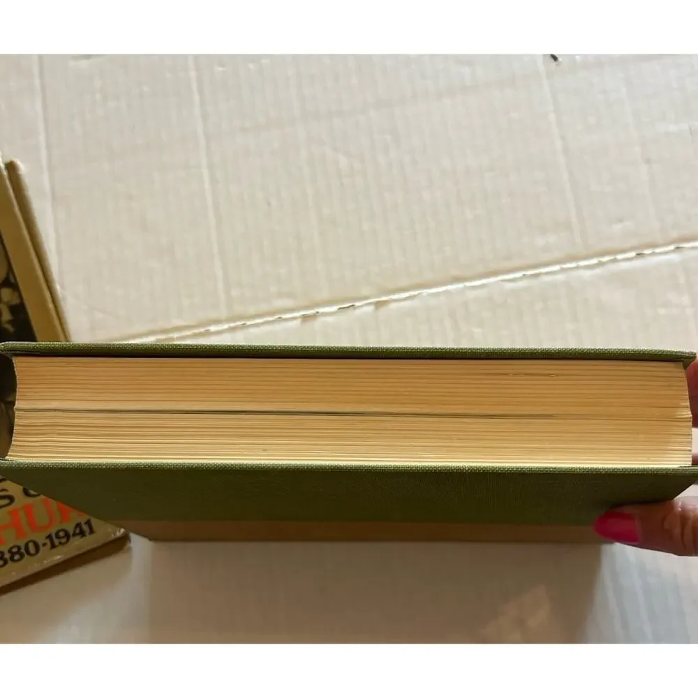 Years of MacArthur Vol 1 1880-1941 D Clayton James 1970 Houghton 1st Printing HB